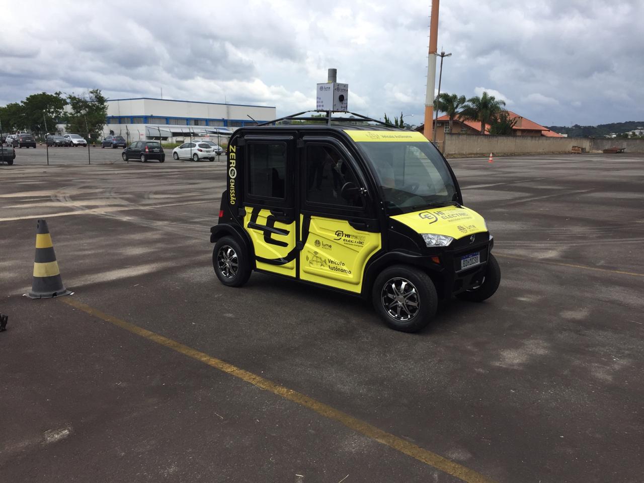 Primeiro carro elétrico autônomo brasileiro é lançado em Curitiba